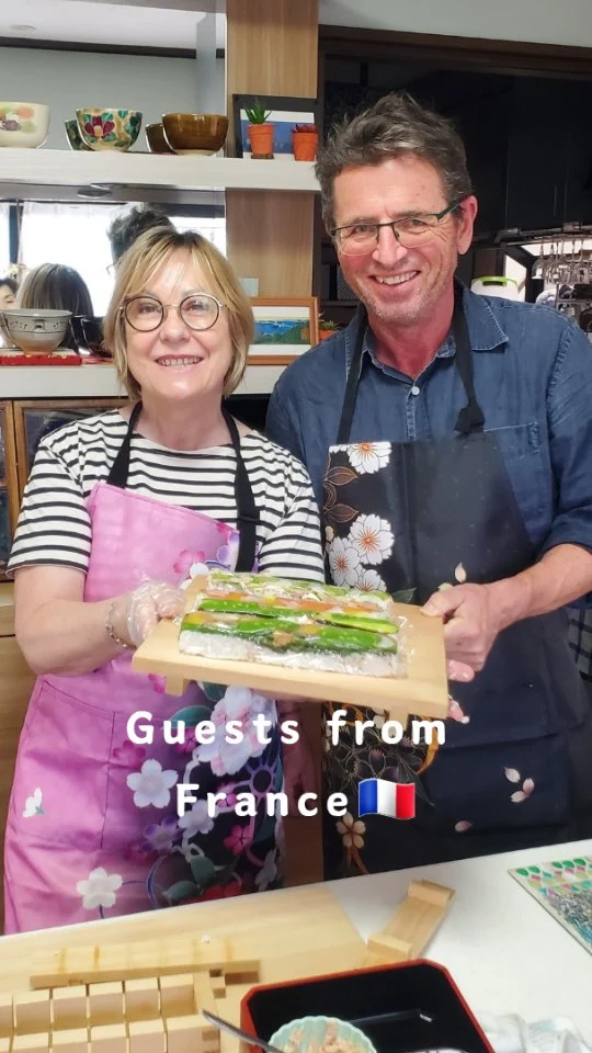 Thank you for coming to my cooking class!
A couple from France came to my cooking class. I was surprised at their initiative when I heard that they planned a three-week trip to Japan by themselves without relying on a travel agency. 
They spoke to me in English, but of course the couple spoke in French, which was kind of cool 😁 I wish I could speak French too. They both love cooking, but said that it was their first time making Japanese food, and they cooked it beautifully, thank you❤. 
While tasting the food in the Japanese-style room together, they told me about French food. The south of France is close to the Mediterranean Sea, so they eat meat, fish, vegetables, fruits, dishes made with olive oil, and wine. Yes, they eat the healthiest food in the world on a daily basis😲
It made me want to eat Mediterranean diet too🐟️🥕🍷
#cooking_experience #washoku #registered_dietitian #CookAidNara #mediterranean_diet #pressedsushi #somen_noodle #kinakopudding #travelingspoon #tripadvisor